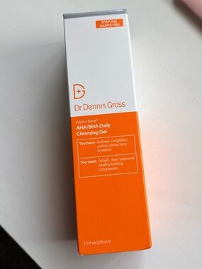 BRAND NEW IN BOX! Dr. Dennis Gross AHA/BHA Daily Cleansing Gel